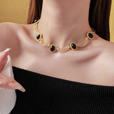 Collier femme Vintage – Métal noir ovale, style rétro, argenté