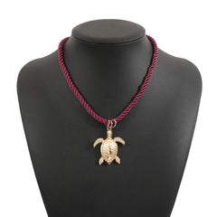 Collier tressé coloré style océan