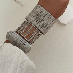 Bracelet C en alliage – style audacieux et unique